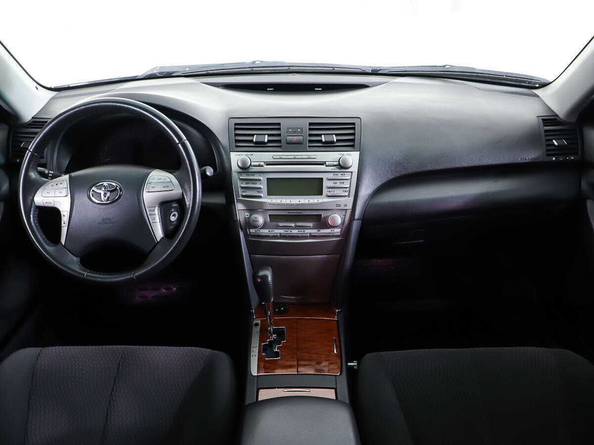 Купить Toyota Camry с пробегом. Фото: #10