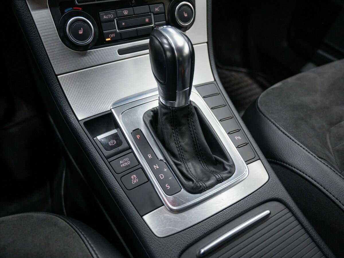 Купить Volkswagen Passat с пробегом. Фото: #19