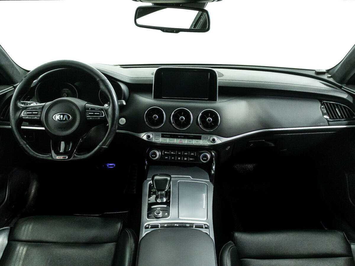 Купить Kia Stinger с пробегом. Фото: #13