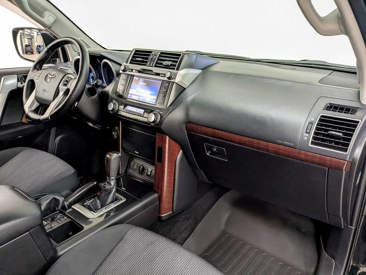 Купить Toyota Land Cruiser Prado с пробегом. Фото: #10