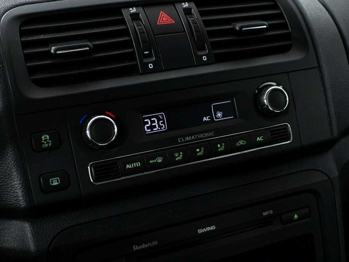 Купить Skoda Fabia с пробегом. Фото: #12