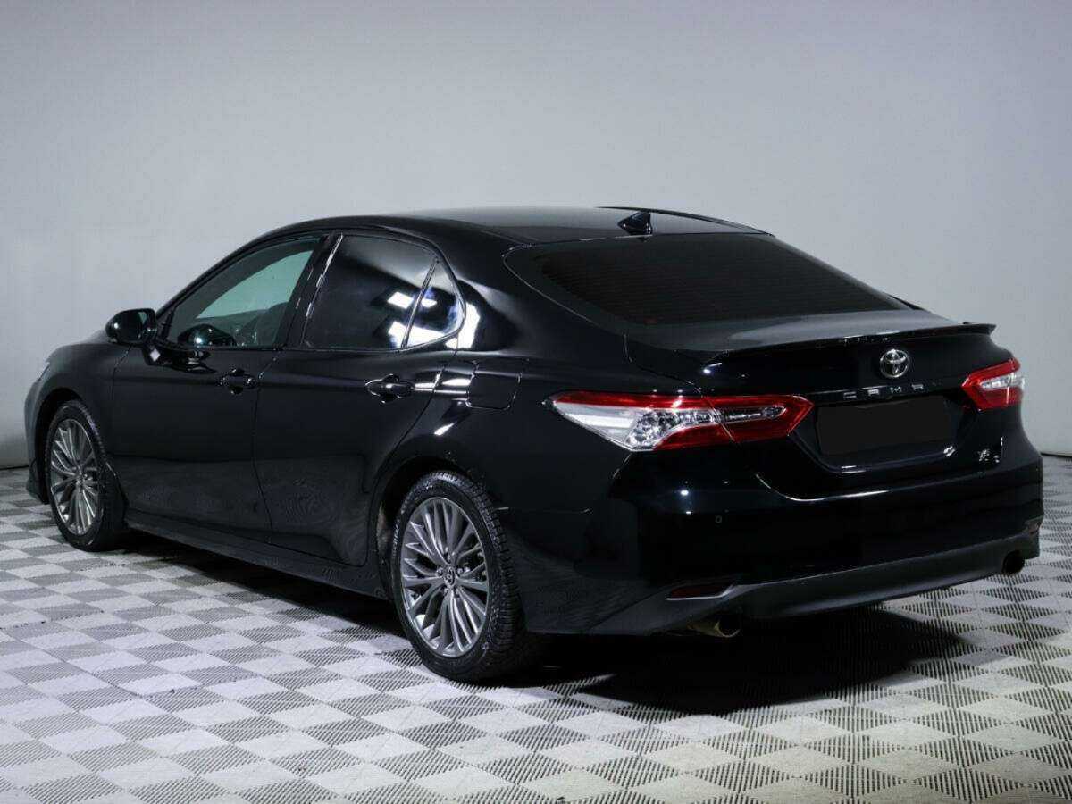 Купить Toyota Camry с пробегом. Фото: #4