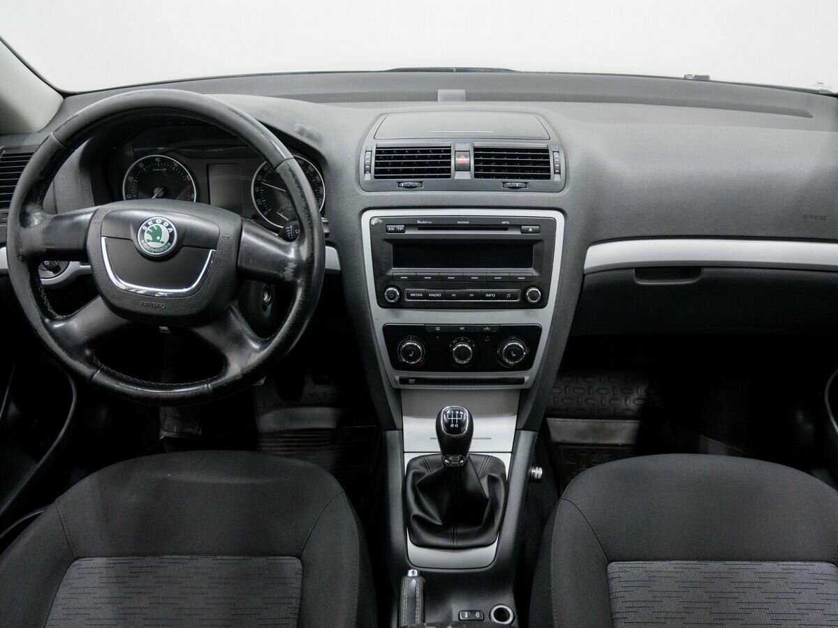 Купить Skoda Octavia с пробегом. Фото: #9