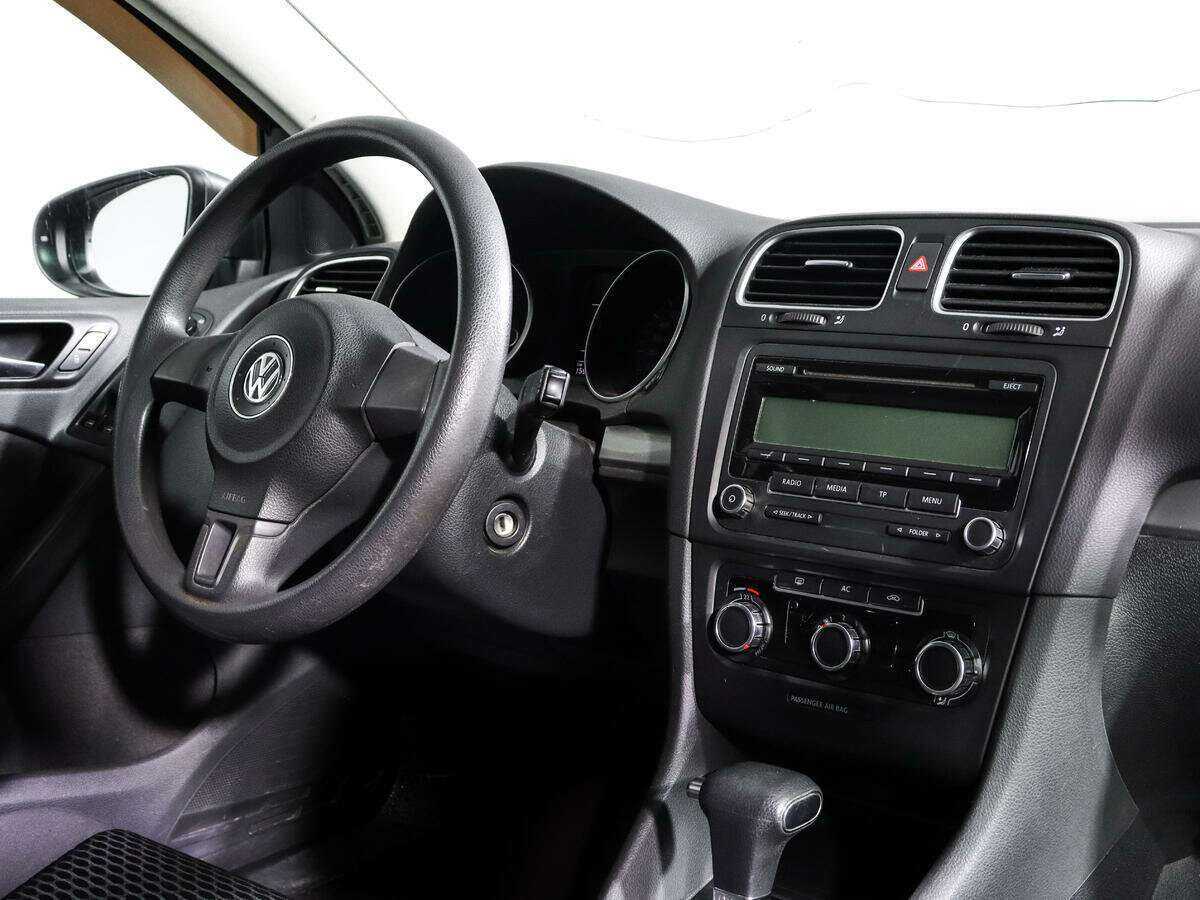 Купить Volkswagen Golf с пробегом. Фото: #6