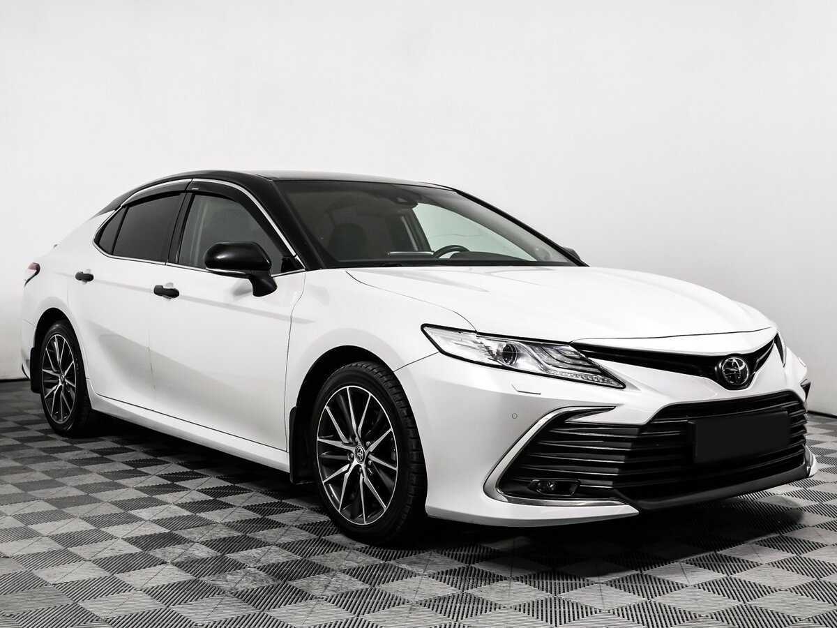 Купить Toyota Camry с пробегом. Фото: #2