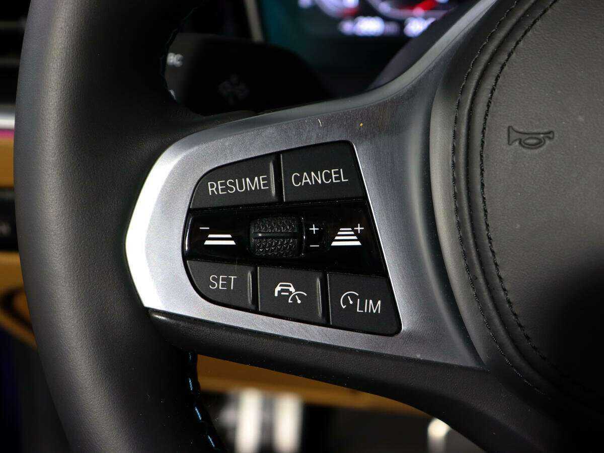 Купить BMW 3 серии с пробегом. Фото: #21