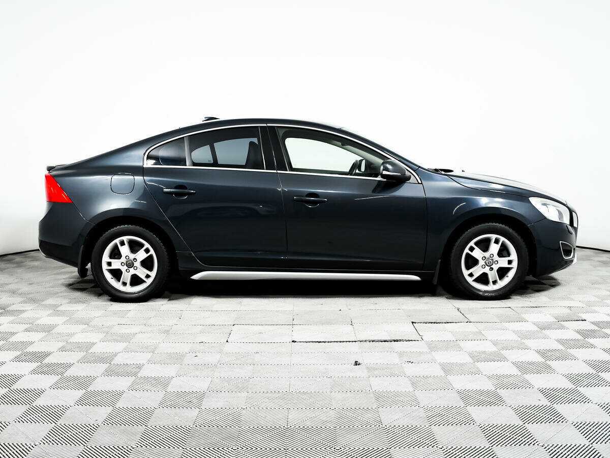 Купить Volvo S60 с пробегом. Фото: #3