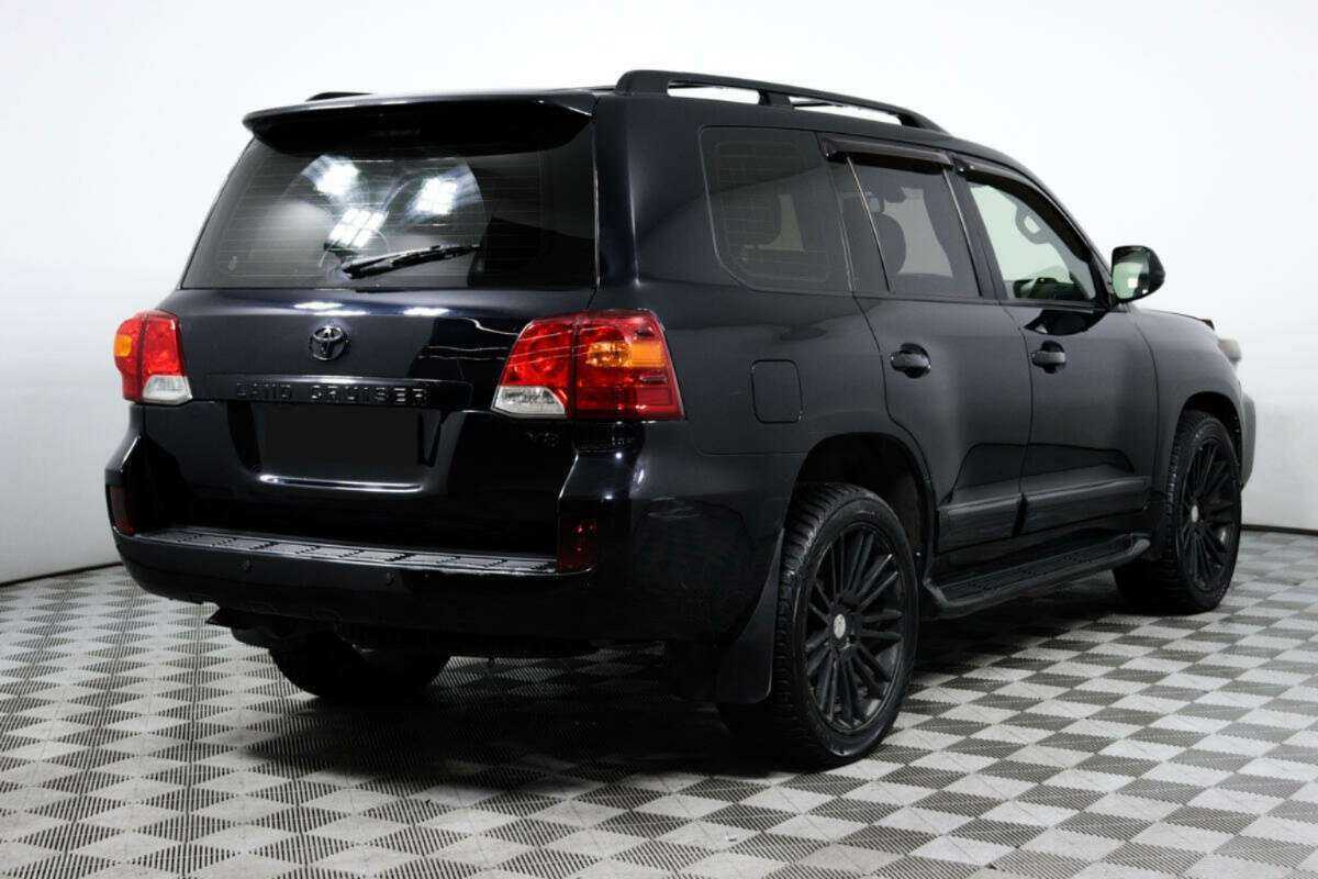 Купить Toyota Land Cruiser с пробегом. Фото: #4