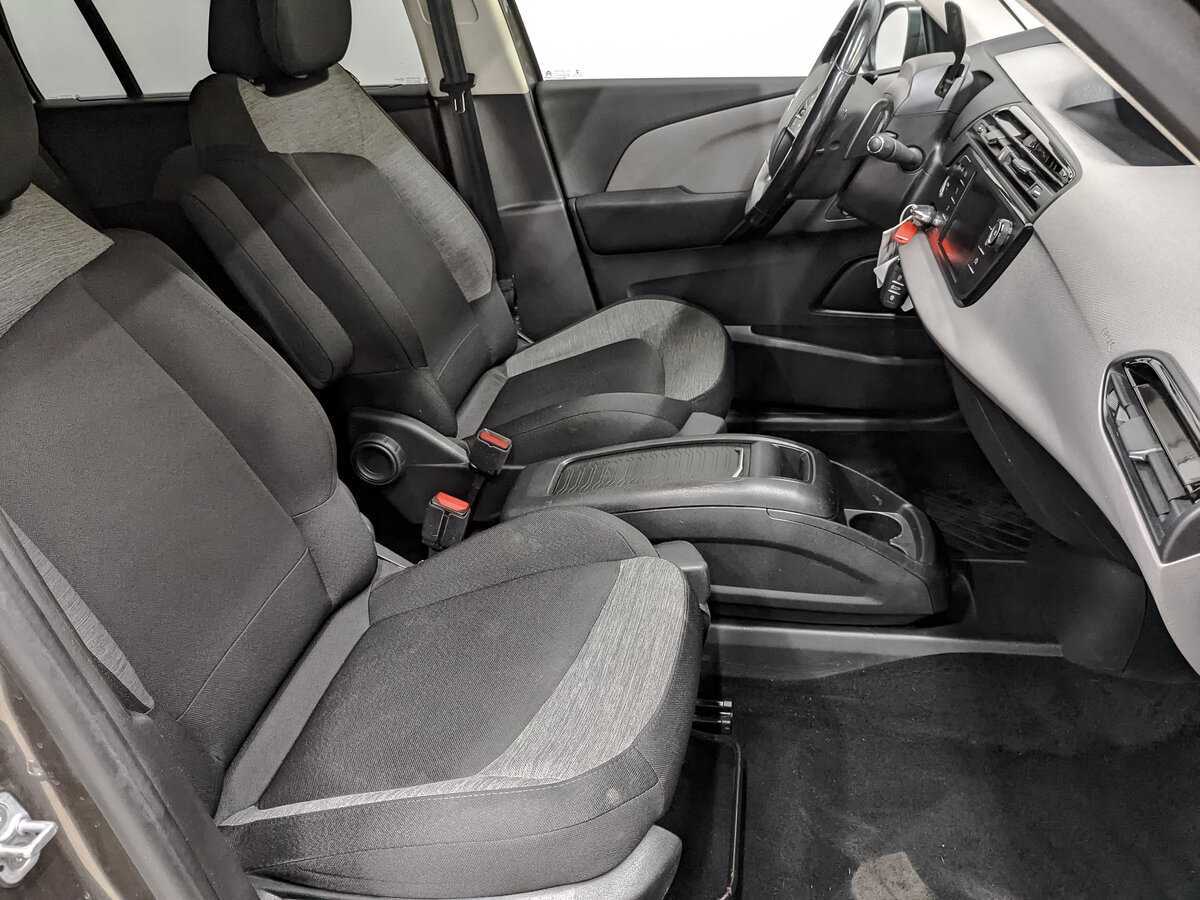Купить Citroen C4 Picasso с пробегом. Фото: #20