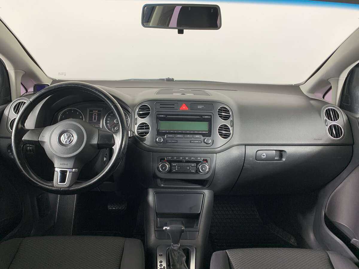 Купить Volkswagen Golf Plus с пробегом. Фото: #9