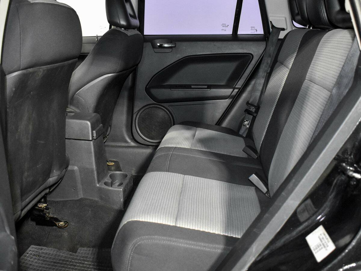 Купить Dodge Caliber с пробегом. Фото: #10