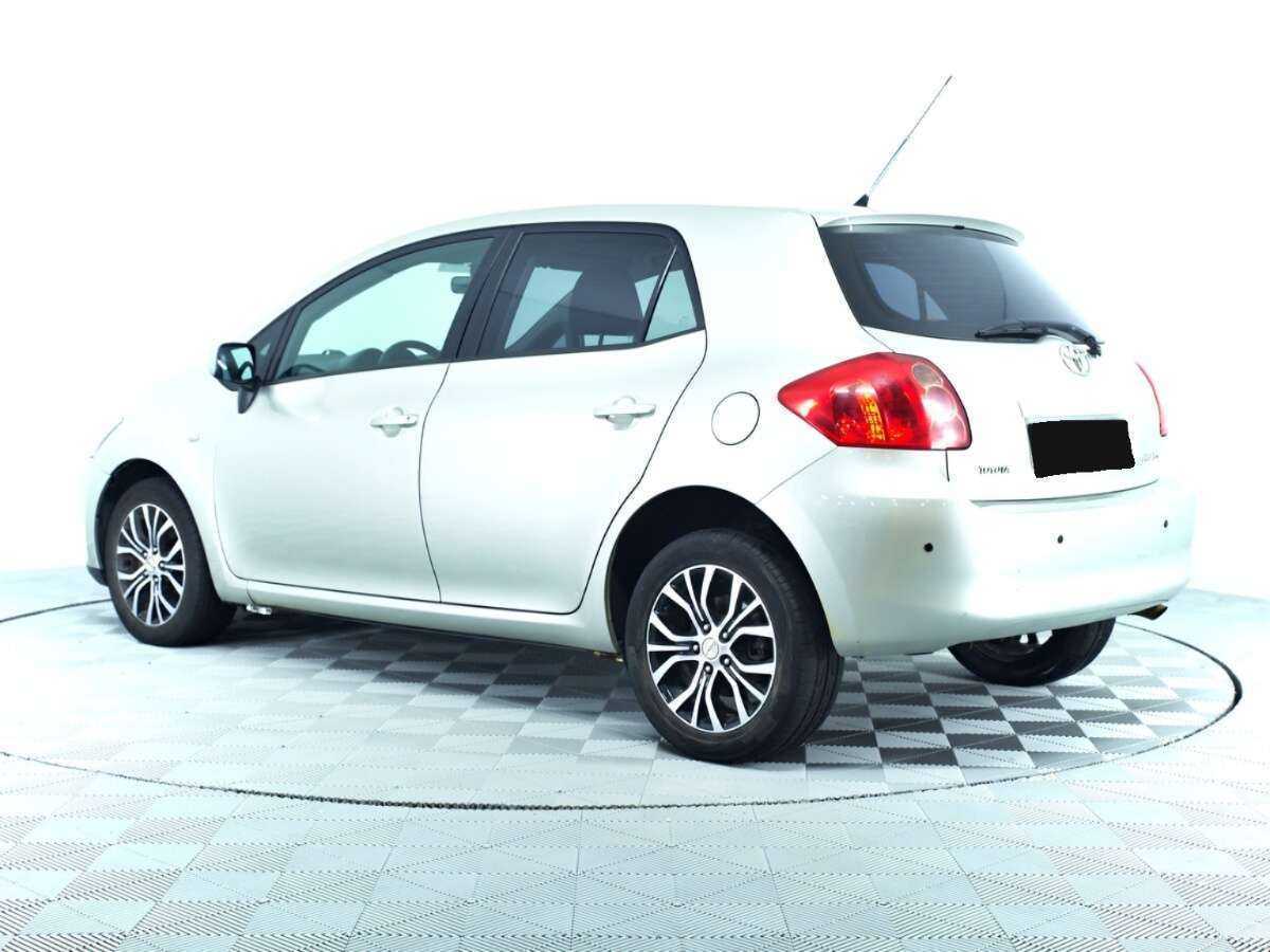 Купить Toyota Auris с пробегом. Фото: #6