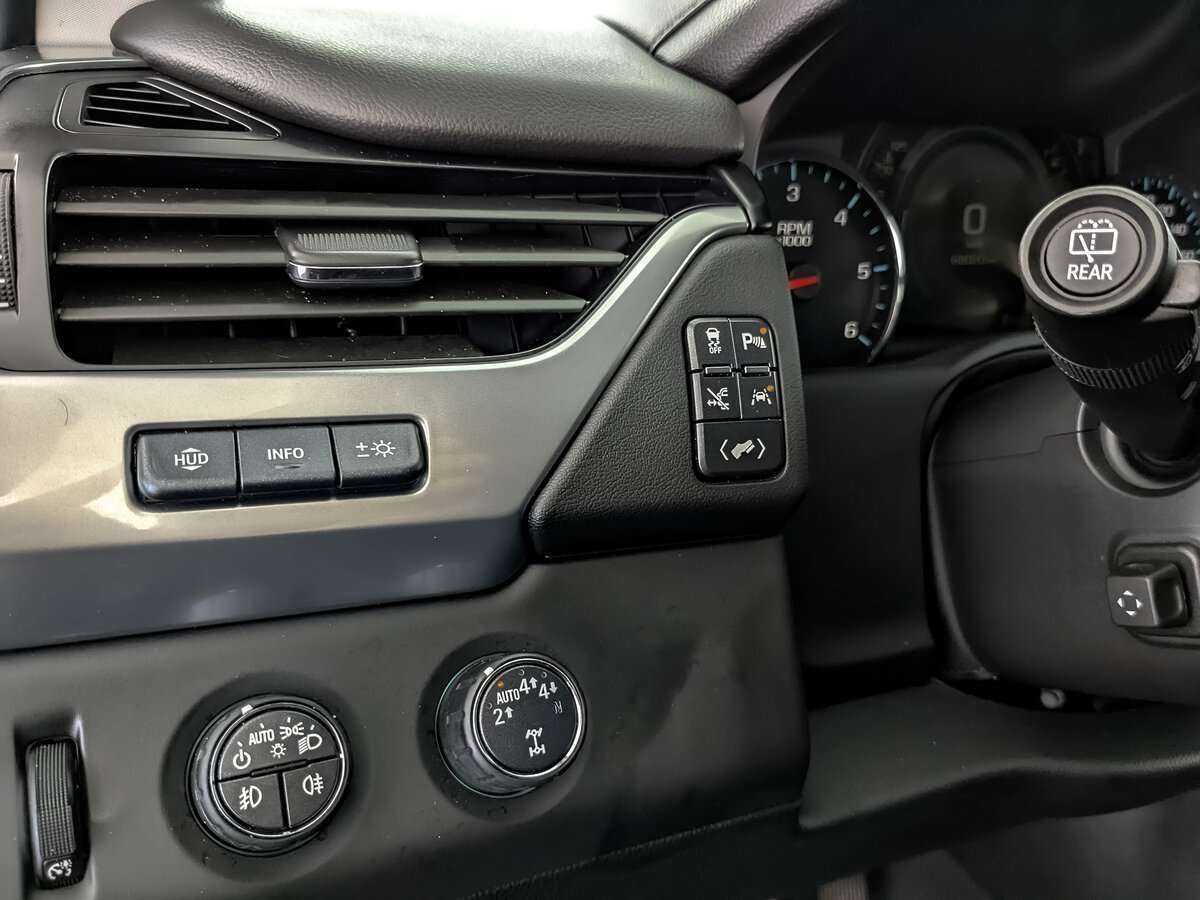 Купить Chevrolet Tahoe с пробегом. Фото: #24