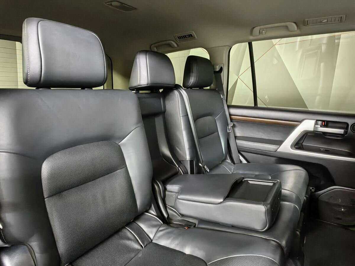 Купить Toyota Land Cruiser с пробегом. Фото: #12