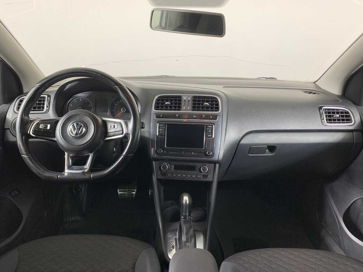 Купить Volkswagen Polo с пробегом. Фото: #12