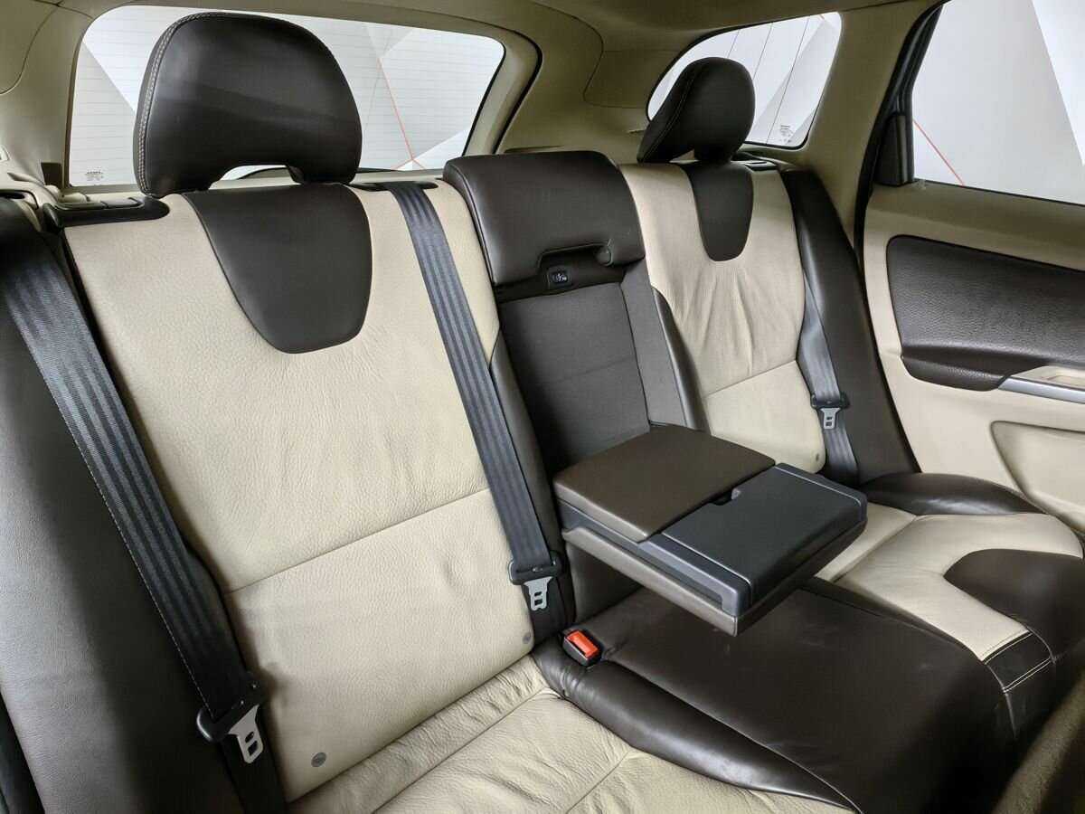 Купить Volvo XC60 с пробегом. Фото: #12