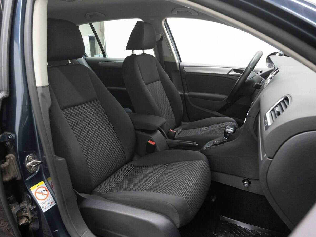 Купить Volkswagen Golf с пробегом. Фото: #11