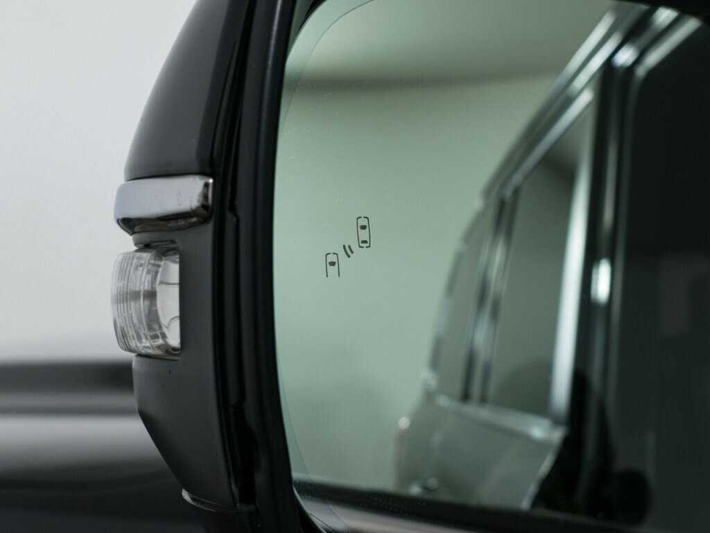 Купить Toyota Land Cruiser с пробегом. Фото: #21