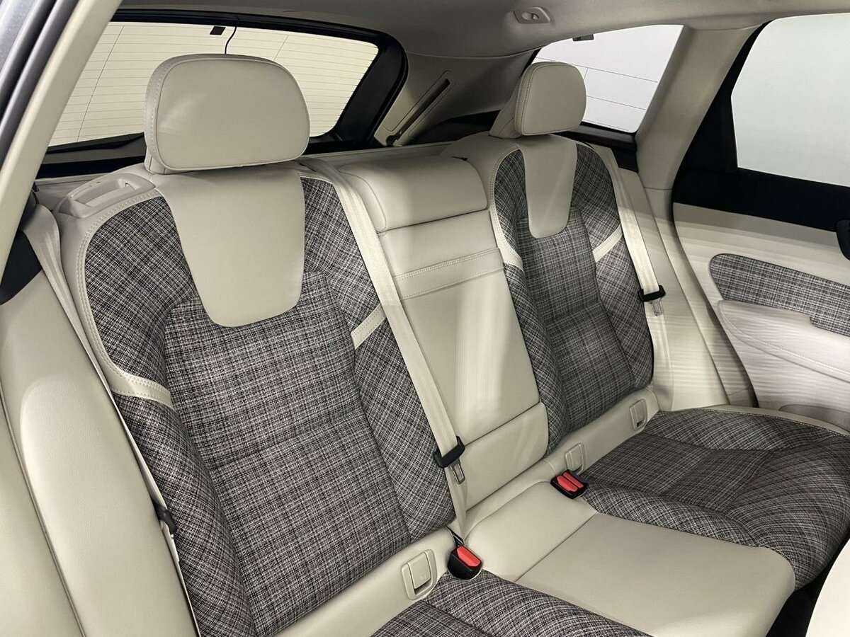 Купить Volvo XC60 с пробегом. Фото: #14