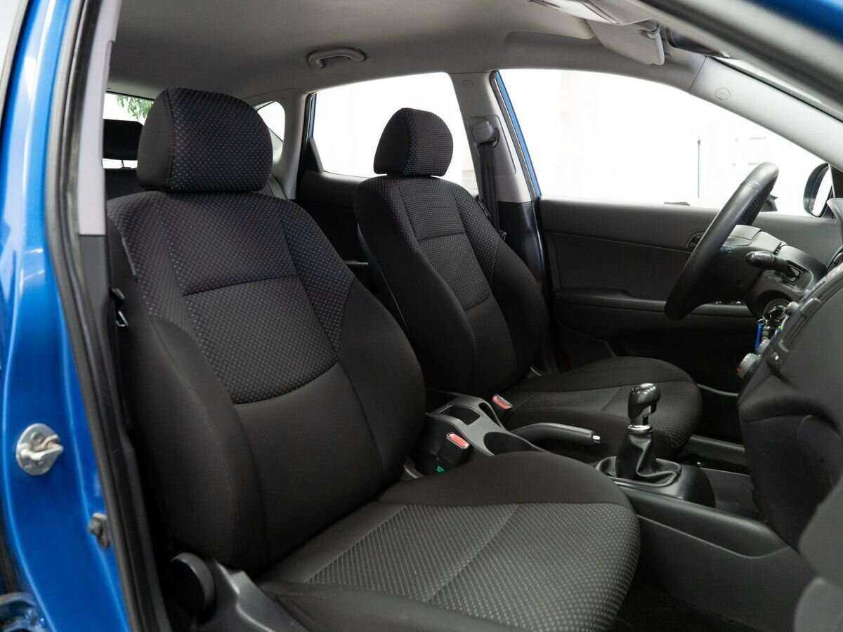 Купить Hyundai i30 с пробегом. Фото: #8