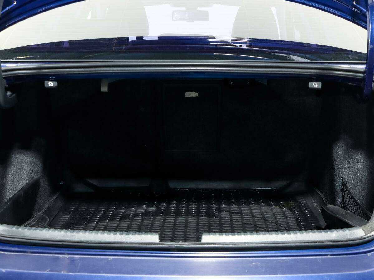 Купить Volkswagen Jetta с пробегом. Фото: #16