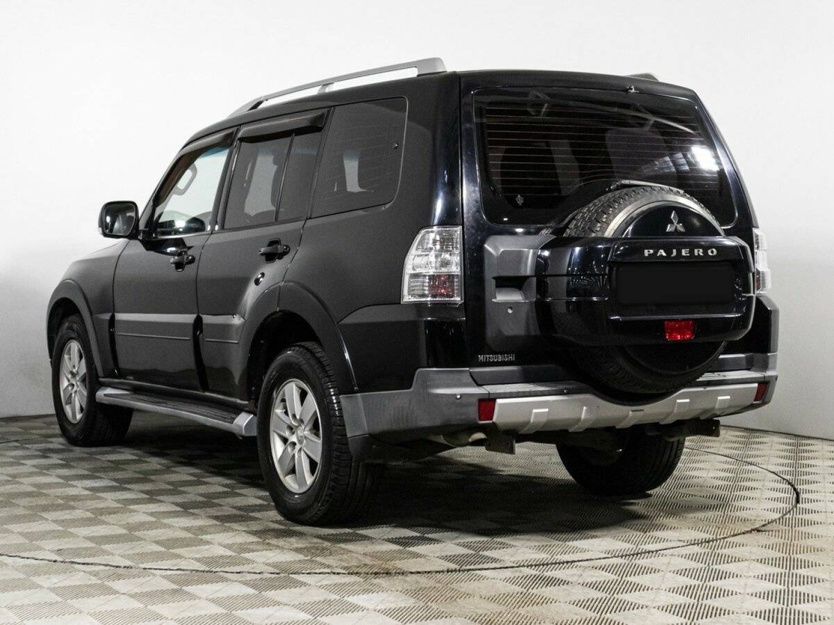 Купить Mitsubishi Pajero с пробегом. Фото: #5