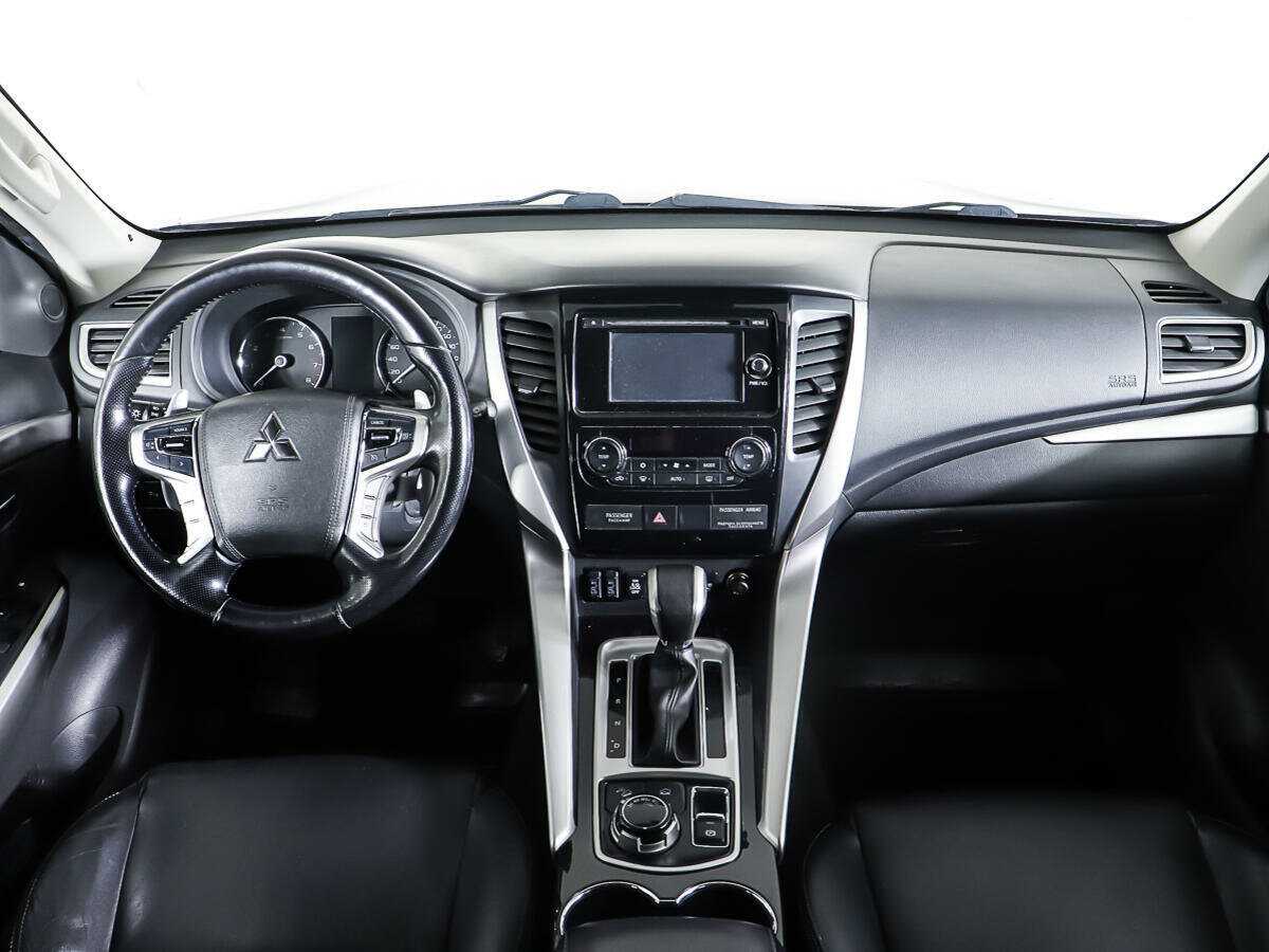 Купить Mitsubishi Pajero Sport с пробегом. Фото: #10