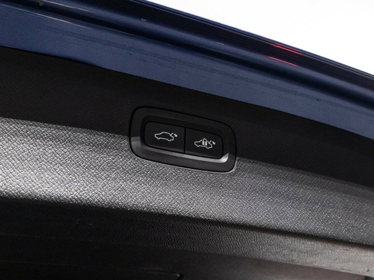 Купить Volvo XC90 с пробегом. Фото: #15