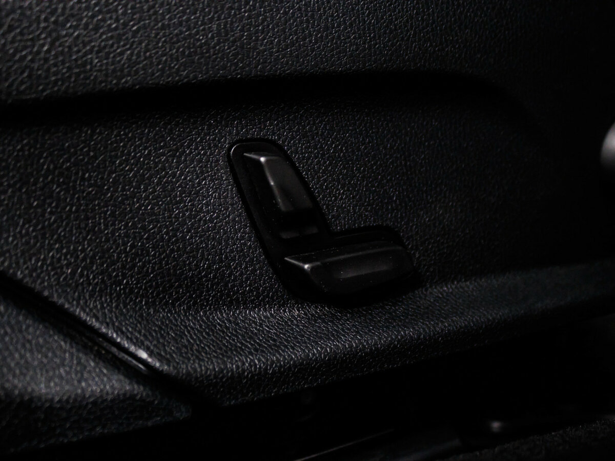 Купить Mercedes-Benz E-Класс с пробегом. Фото: #17