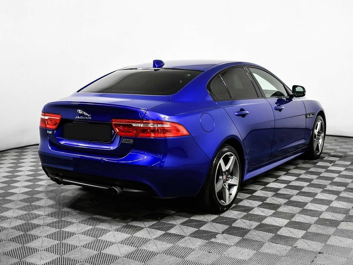 Купить Jaguar XE с пробегом. Фото: #4