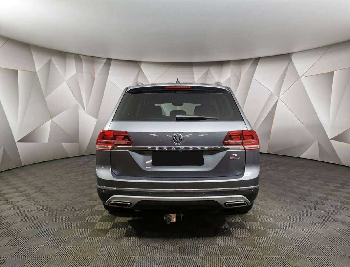 Купить Volkswagen Teramont с пробегом. Фото: #7