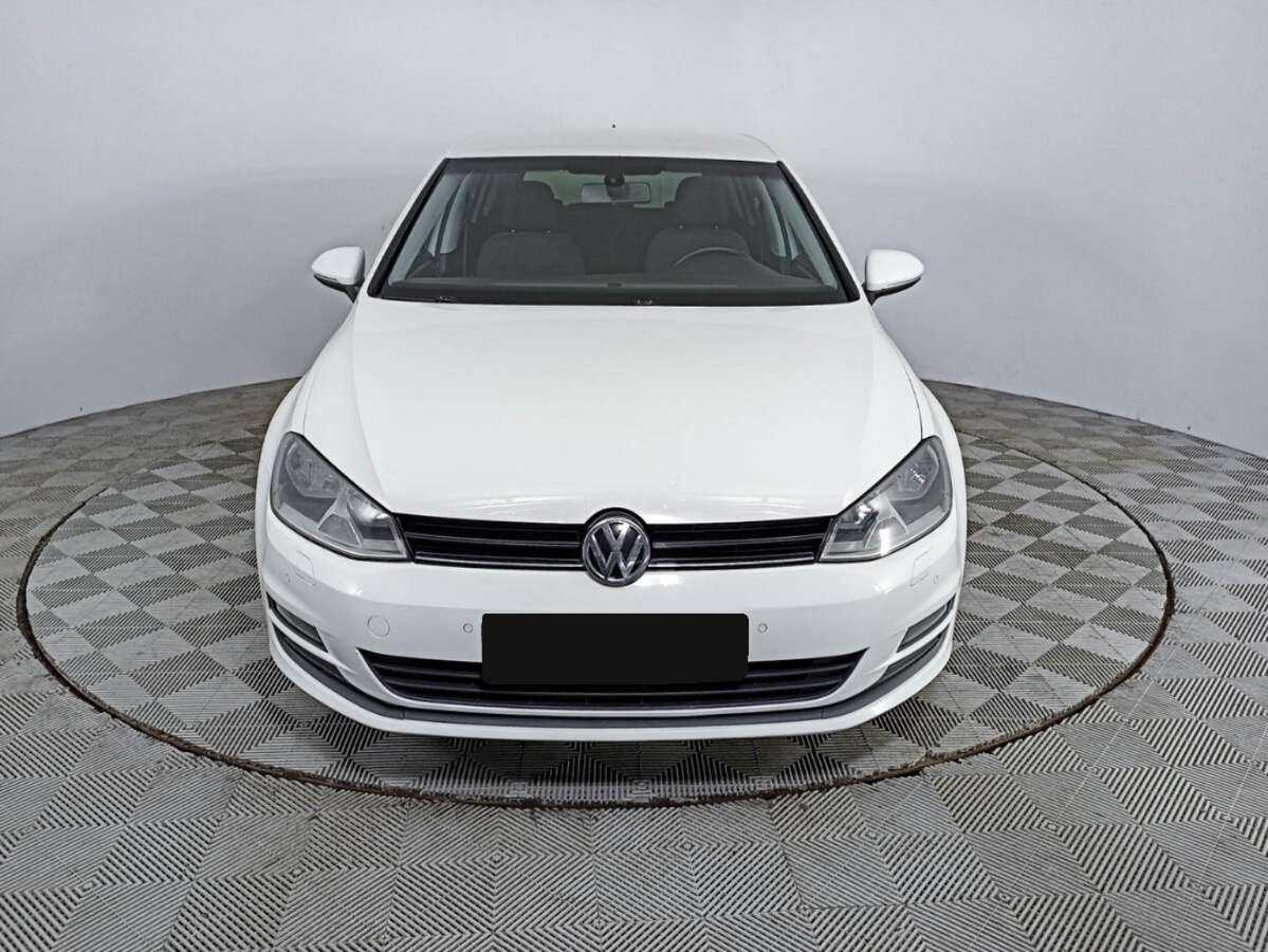 Купить Volkswagen Golf с пробегом. Фото: #1
