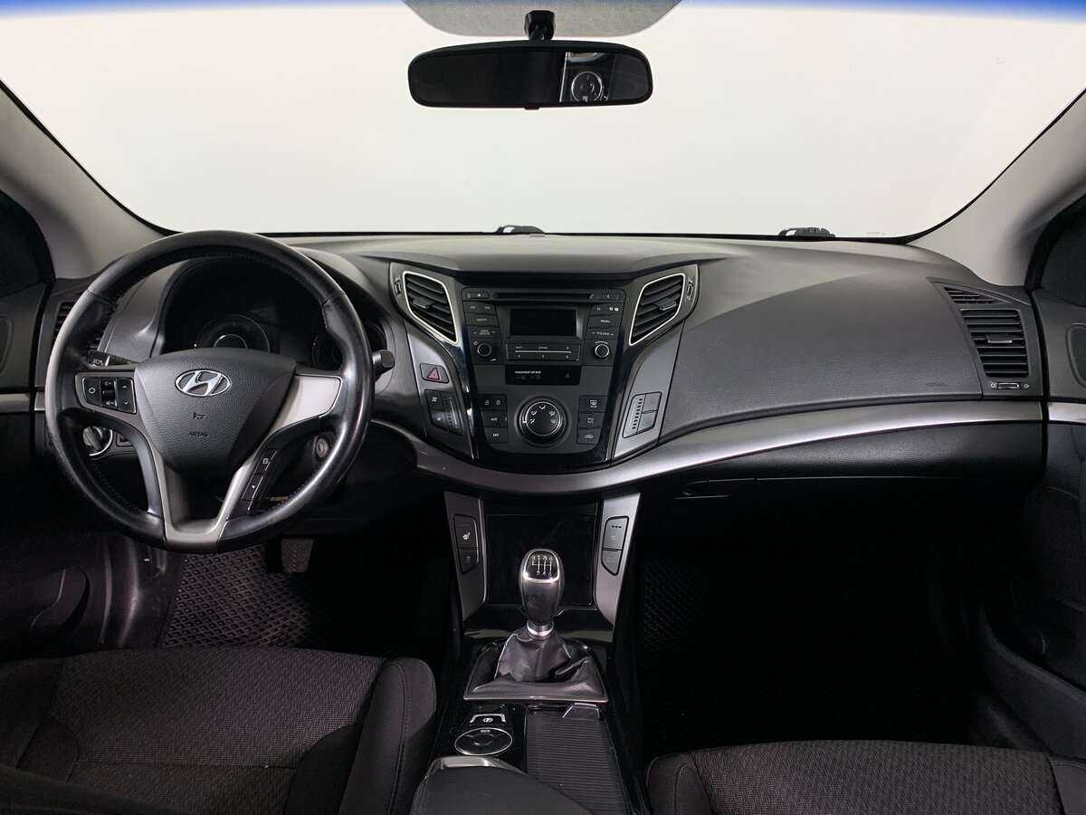 Купить Hyundai i40 с пробегом. Фото: #9