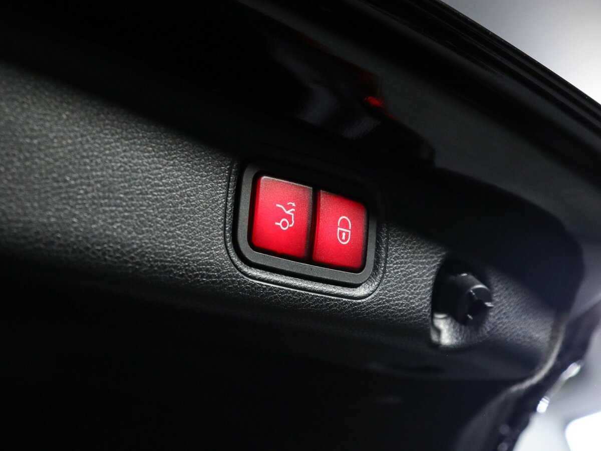 Купить Mercedes-Benz E-Класс с пробегом. Фото: #18