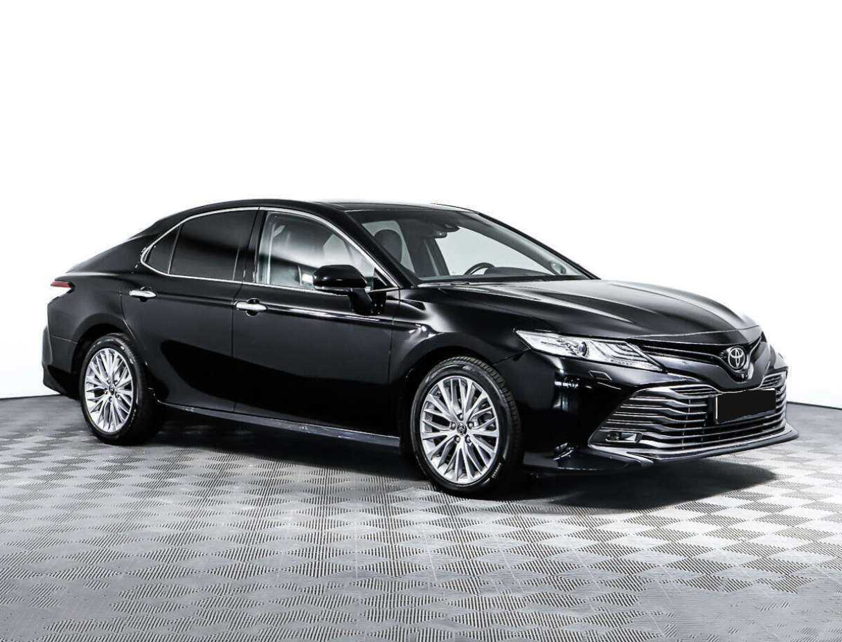 Купить Toyota Camry с пробегом. Фото: #2