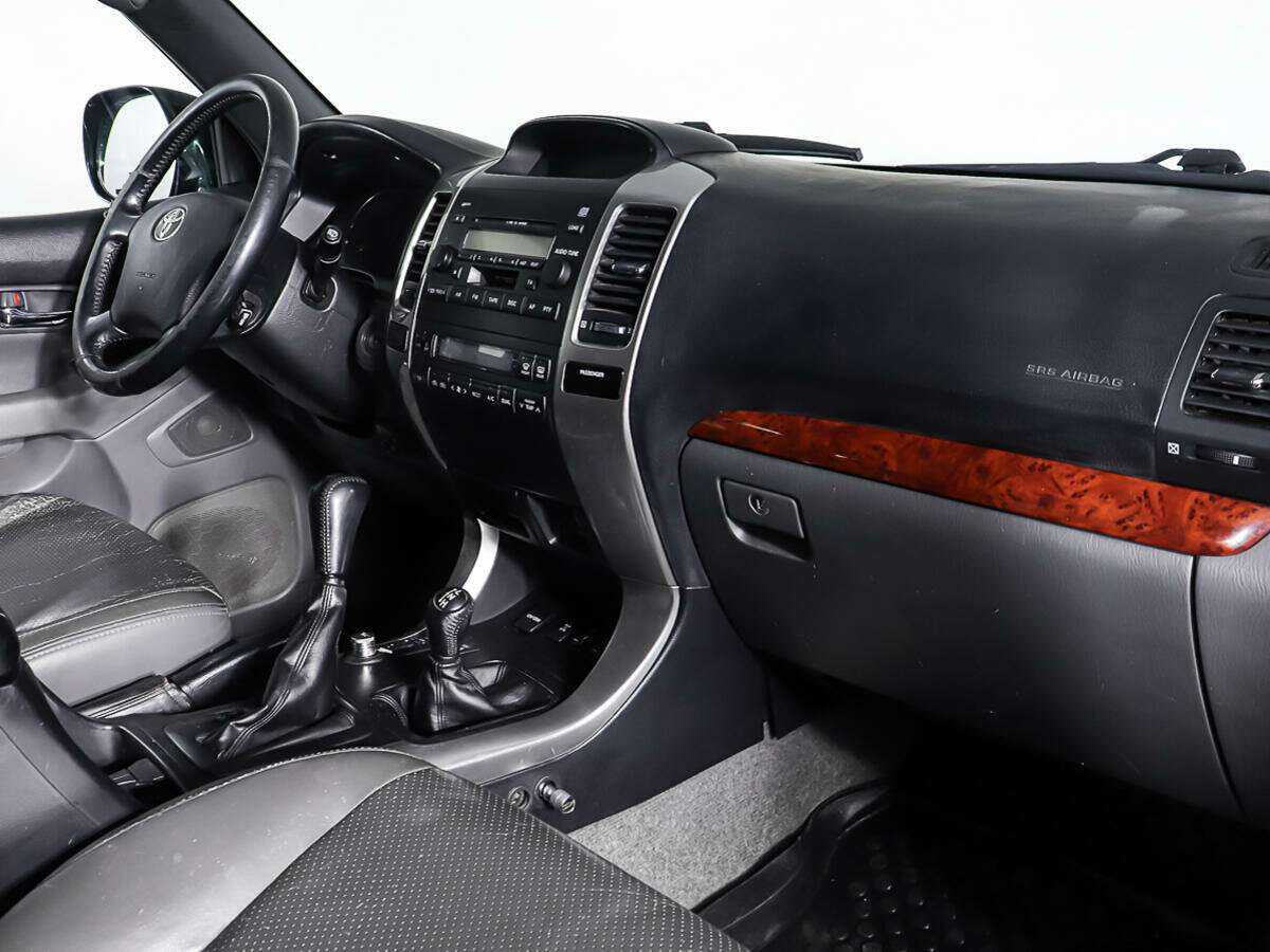 Купить Toyota Land Cruiser Prado с пробегом. Фото: #8