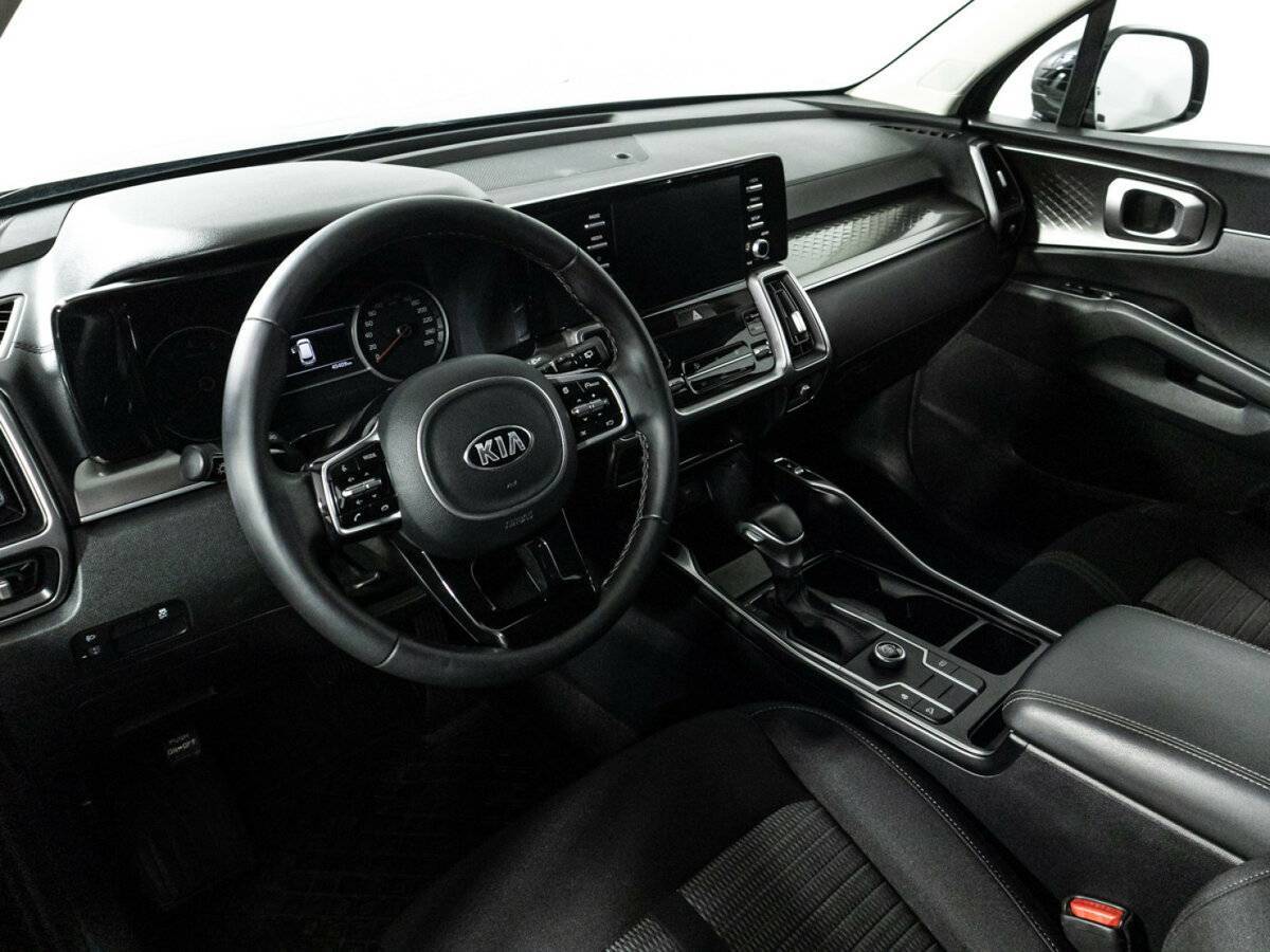 Купить Kia Sorento с пробегом. Фото: #8