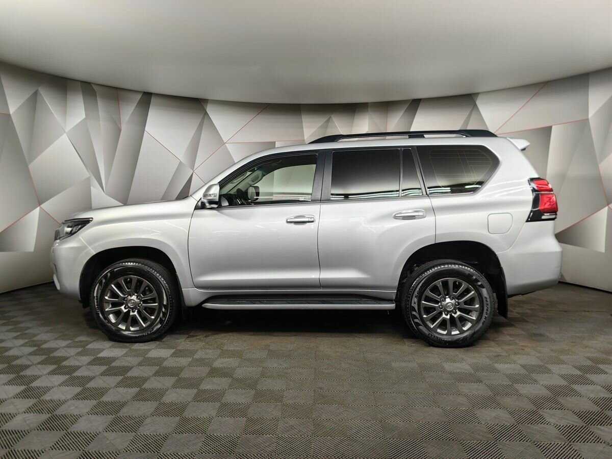 Купить Toyota Land Cruiser Prado с пробегом. Фото: #4