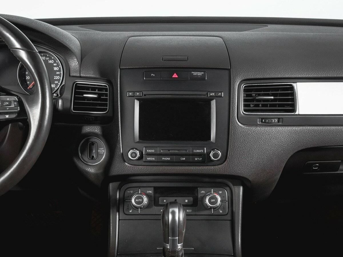 Купить Volkswagen Touareg с пробегом. Фото: #12