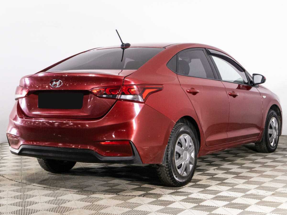 Купить Hyundai Solaris с пробегом. Фото: #4