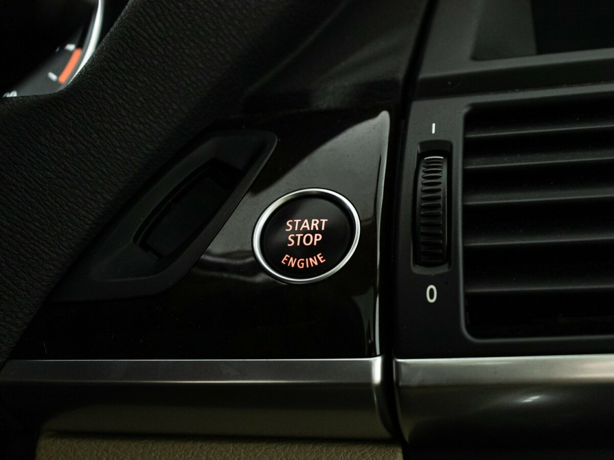 Купить BMW X5 с пробегом. Фото: #16