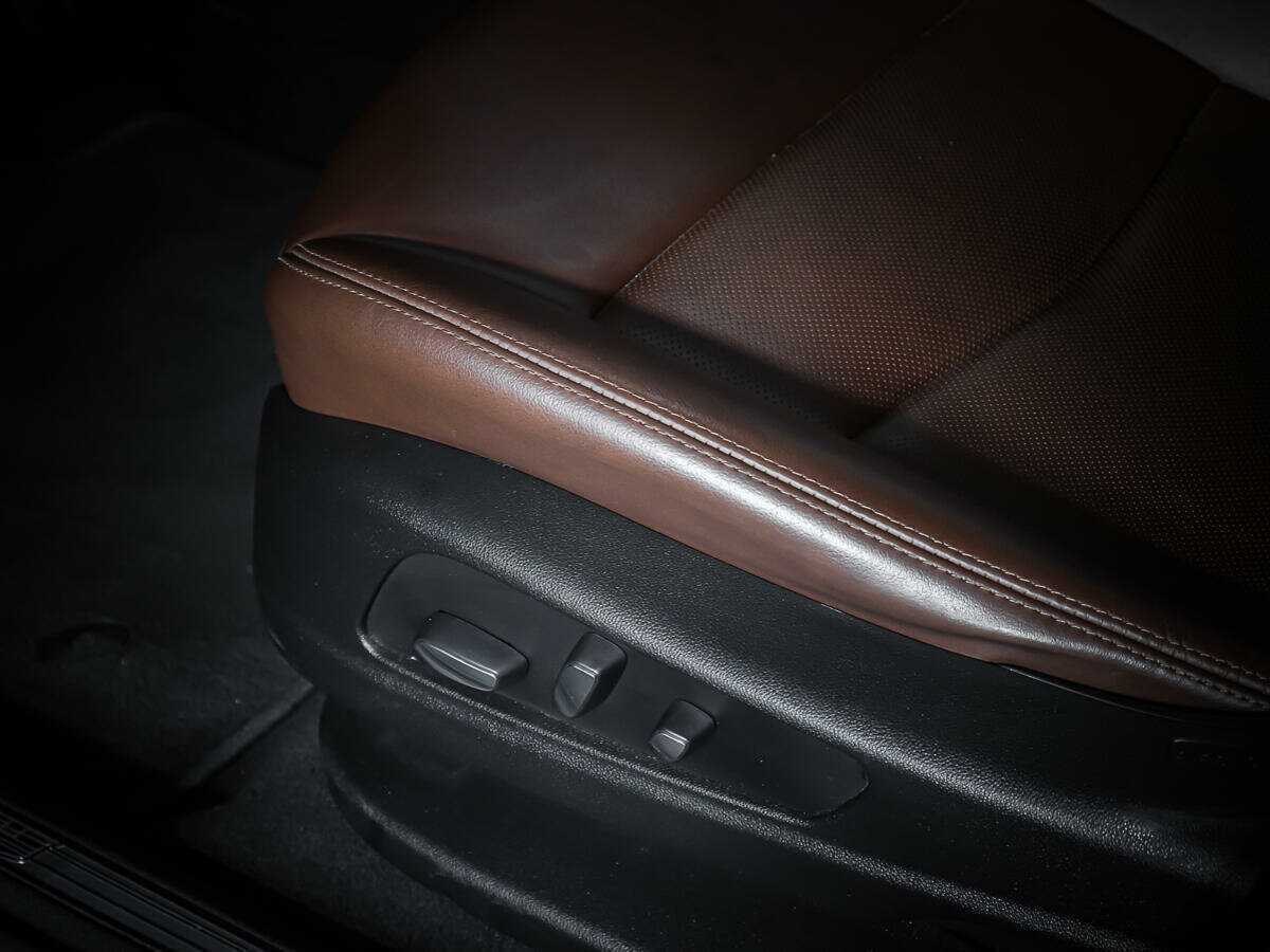 Купить Cadillac XT5 с пробегом. Фото: #16