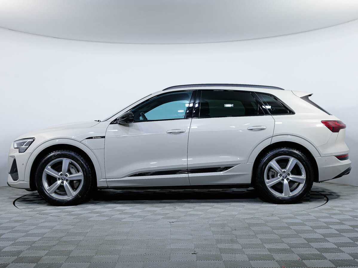 Купить Audi e-tron с пробегом. Фото: #6