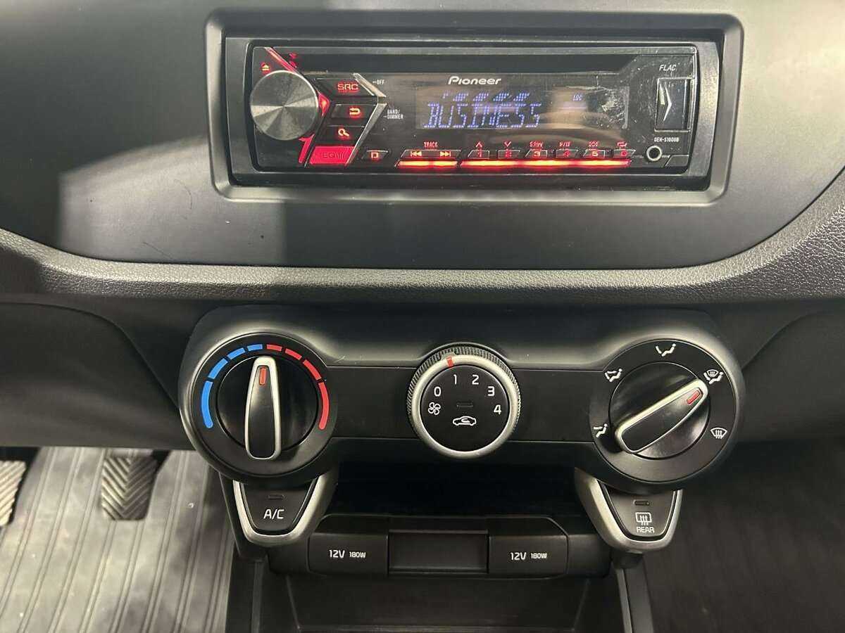 Купить Kia Rio с пробегом. Фото: #11
