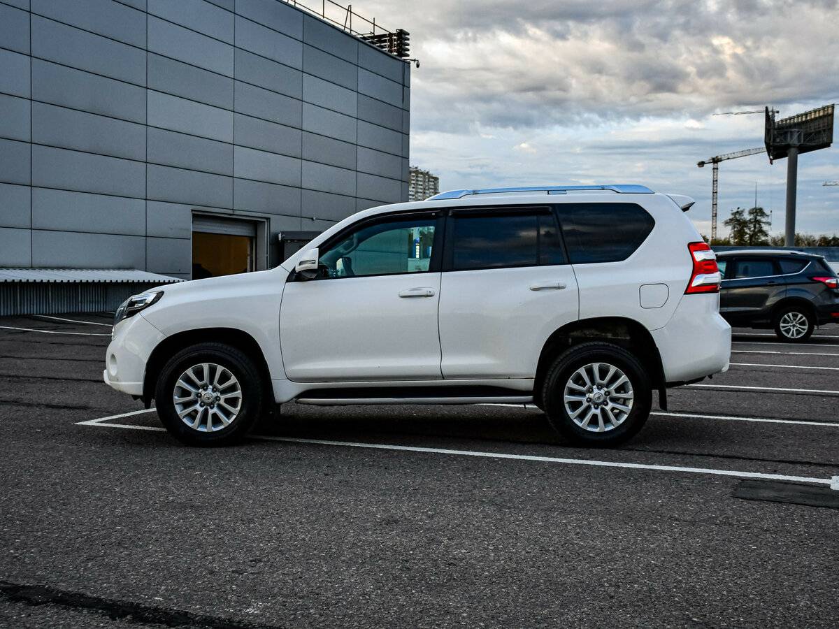 Купить Toyota Land Cruiser Prado с пробегом. Фото: #7