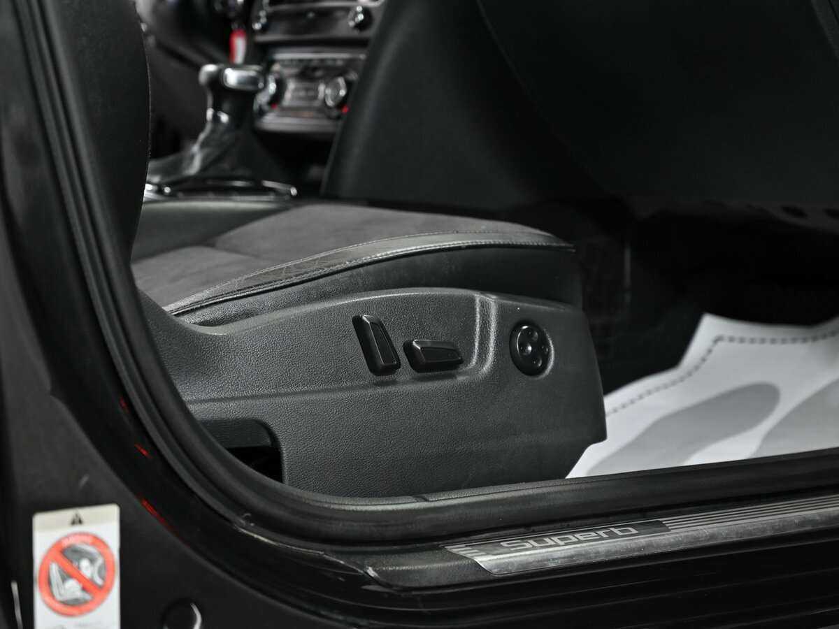 Купить Skoda Superb с пробегом. Фото: #10