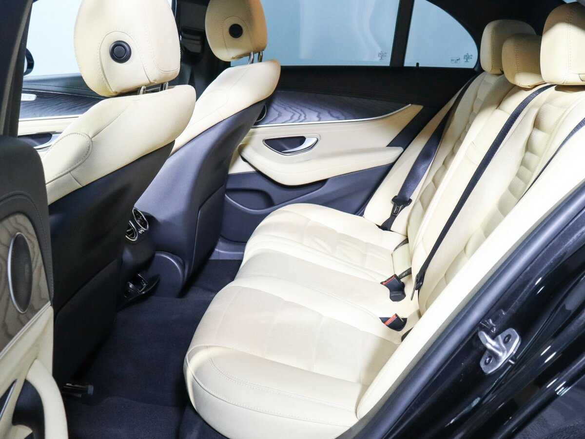 Купить Mercedes-Benz E-Класс с пробегом. Фото: #4