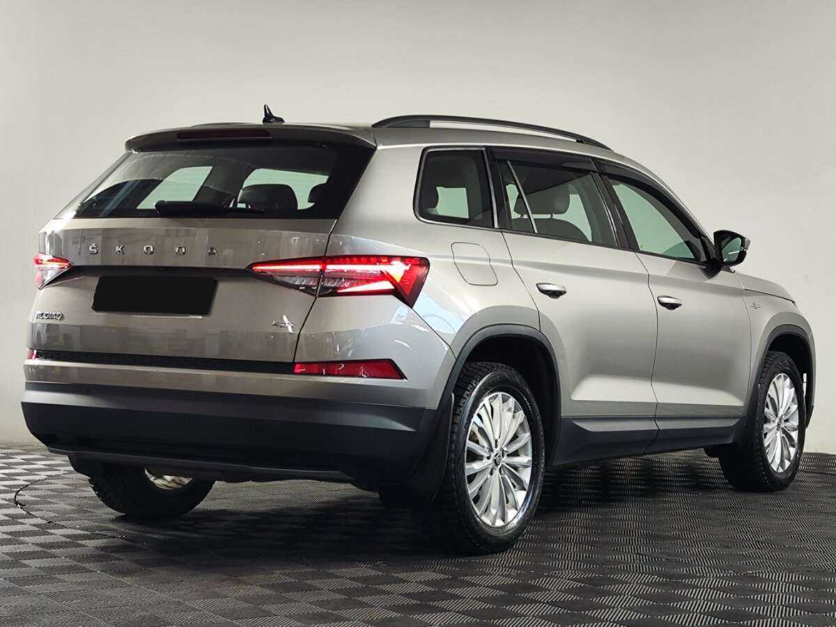 Купить Skoda Kodiaq с пробегом. Фото: #2