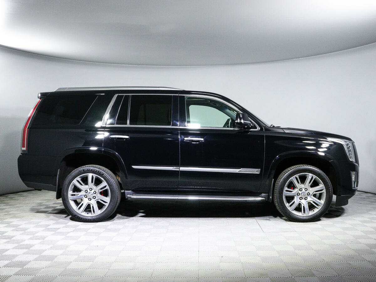 Купить Cadillac Escalade с пробегом. Фото: #3