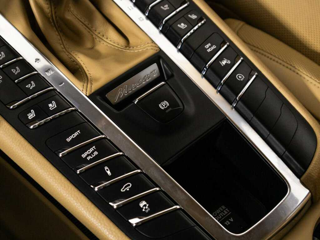 Купить Porsche Macan с пробегом. Фото: #21